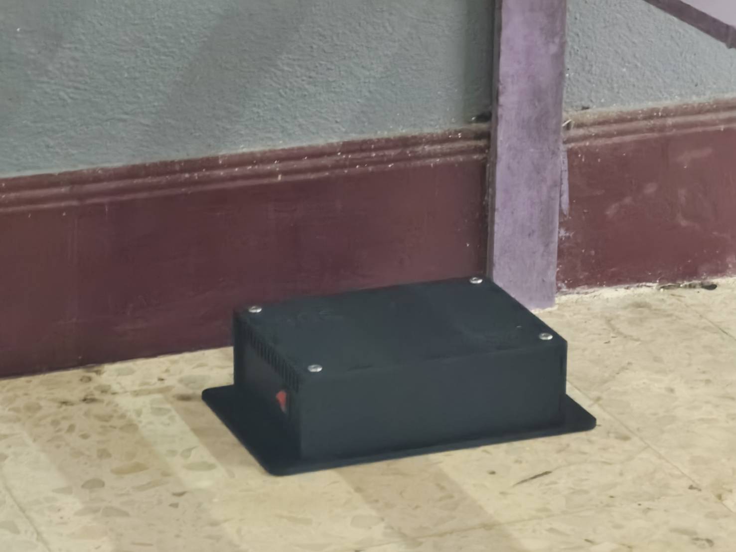 13อุปกรณ์เซนเซอร์ที่ติดต้้งบนพื้นร.ร