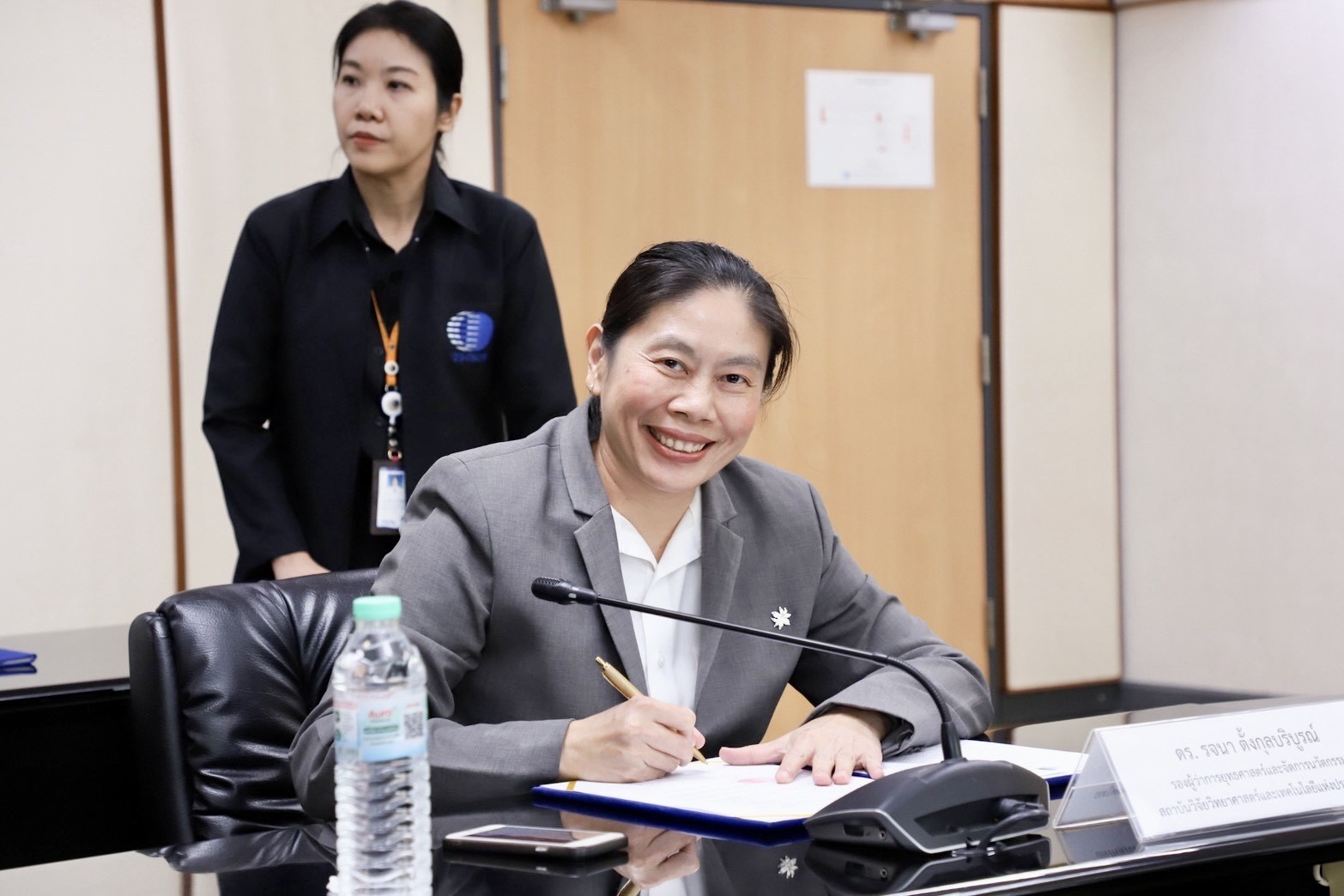 5 ดร.รจนา