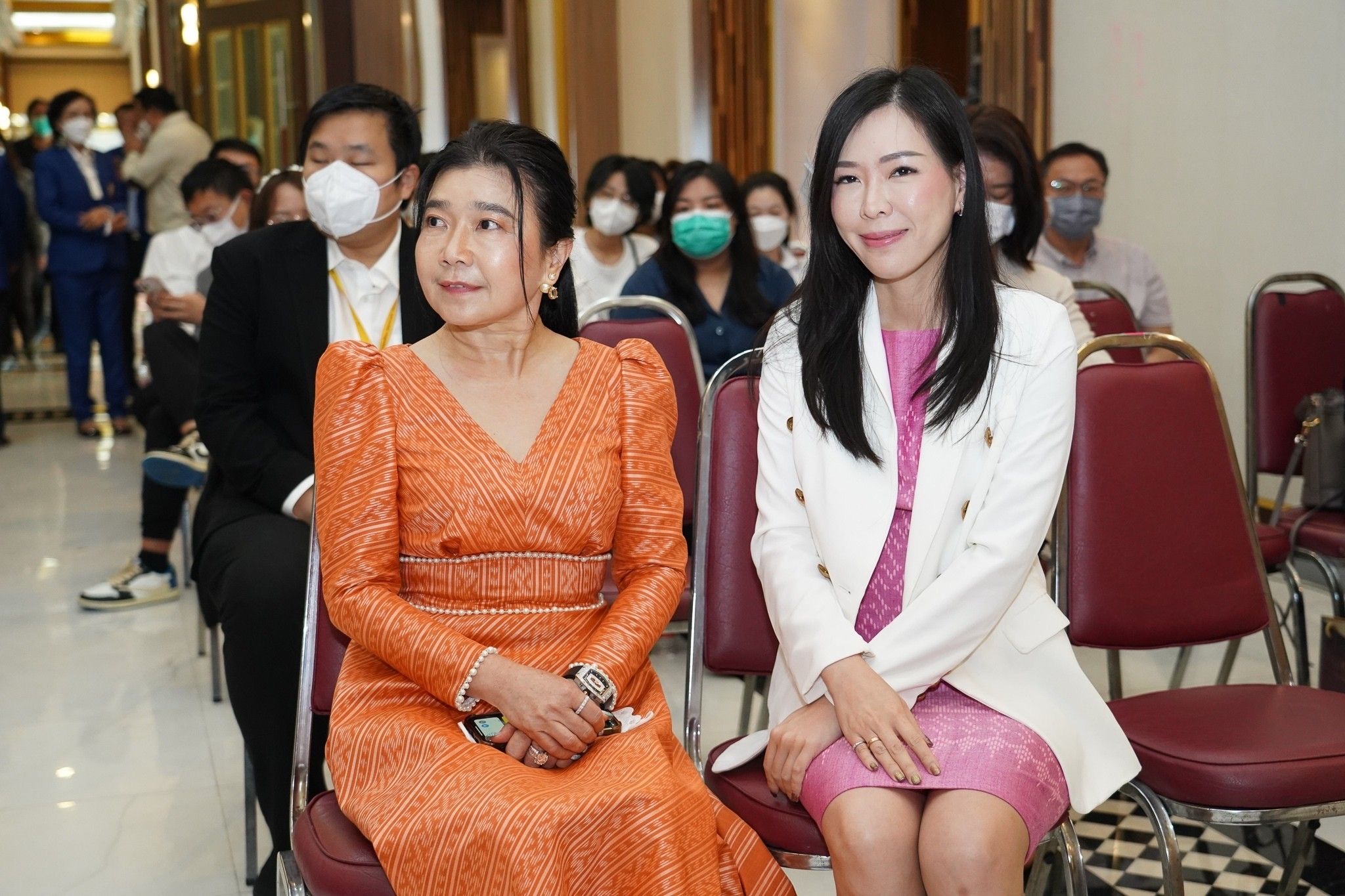 91815FA5 A506 4E2F B851 2116699D6AC5