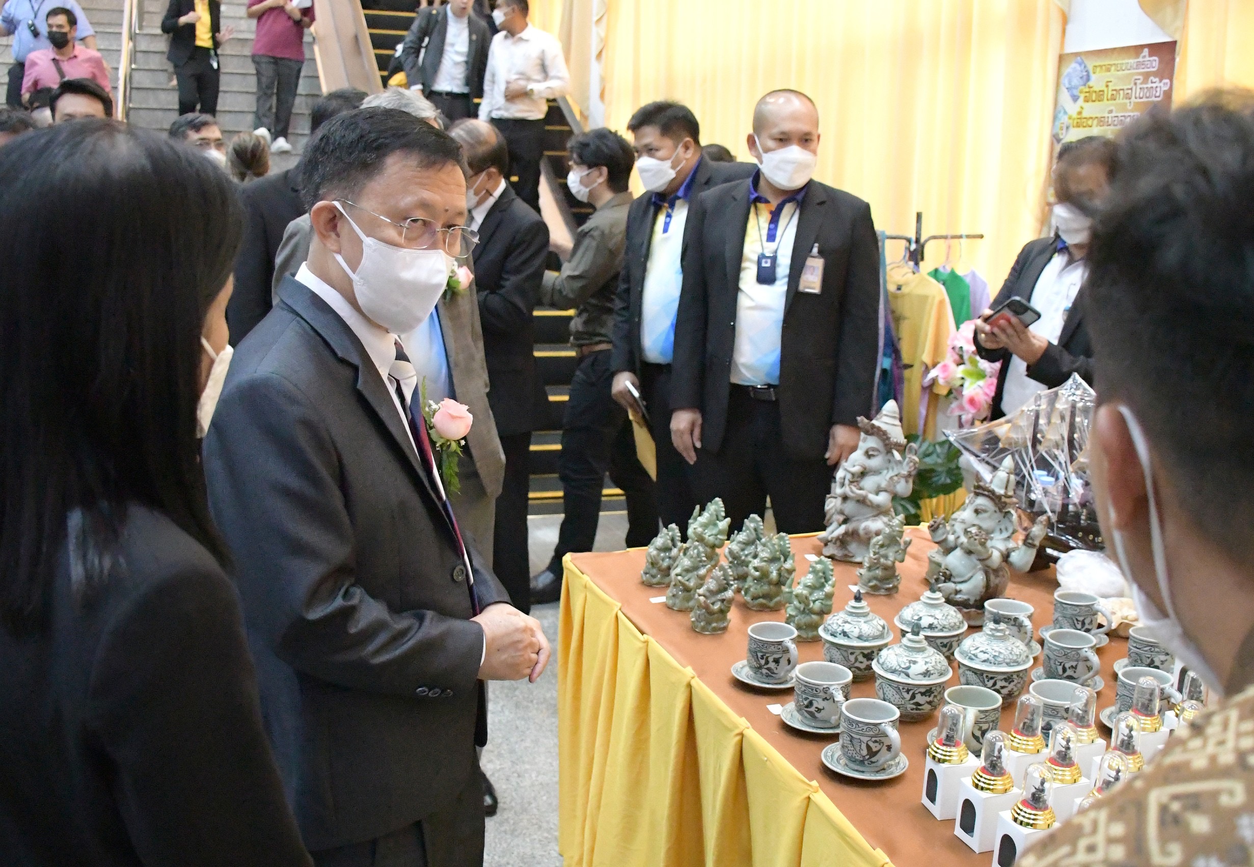 A588F551 9AE7 4972 8F09 8CABDF52957B