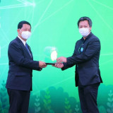 ปลัดกระทรวง อว. มอบโล่ขอบคุณหน่วยงานร่วมจัดงานมหกรรมวิทยาศาส ... พารามิเตอร์รูปภาพ 30