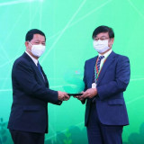 ปลัดกระทรวง อว. มอบโล่ขอบคุณหน่วยงานร่วมจัดงานมหกรรมวิทยาศาส ... พารามิเตอร์รูปภาพ 14