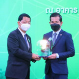 ปลัดกระทรวง อว. มอบโล่ขอบคุณหน่วยงานร่วมจัดงานมหกรรมวิทยาศาส ... พารามิเตอร์รูปภาพ 6