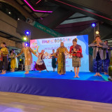 ดร.ดนุช ตันเทอดทิตย์ เลขา รมว.อว. เปิดงาน &quot;มหกรรมสินค้าดี U2 ... Image 3